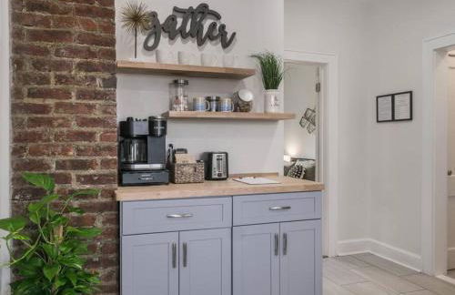 MidCentury Mod Suite, Hudson River/Mt Beacon Views - Foto 12