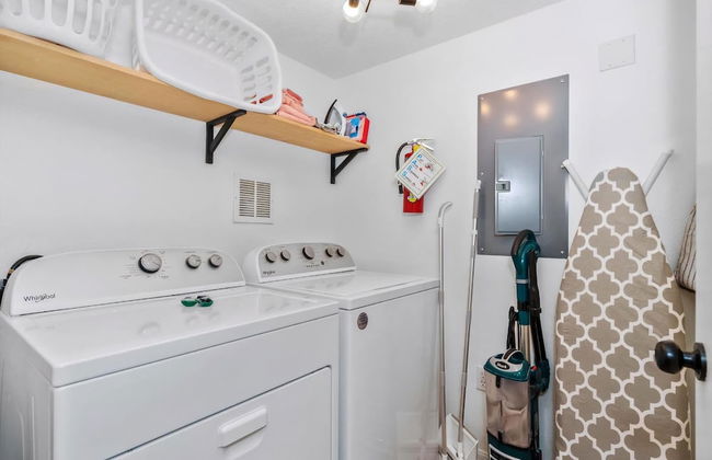 Amazing 3BR 2BA Townhome With Lake View at Terra Verde! - Foto 43