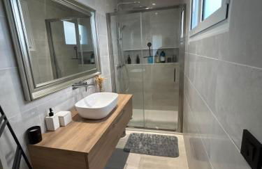 Villa avec piscine privée au calme - Foto 9