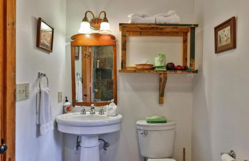 Spacious Vermont Mountain Retreat - 4BR,4BA - Near Skiing & Hiking - Perfect for Groups - Foto 35