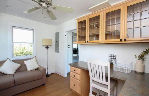 Hi Speed Wifi, Pets Considered, Bayfront, Bay Views, Beach Badges, Private Yard, Decking,, Outdoor Shower, - Foto 33