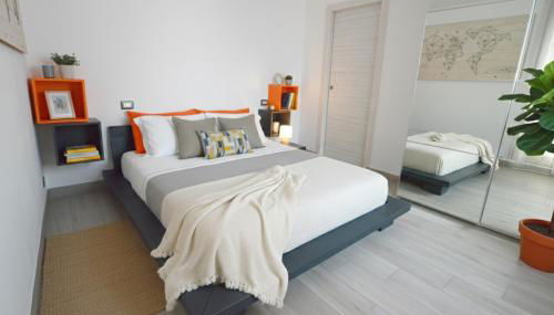 LaCasetta _ Como Lakeview Terrace renovated apartment - Foto 2, wardrobe