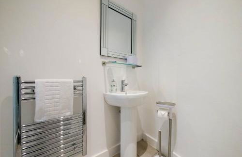 18th-Century Farmhouse with Countryside Views - Foto 41