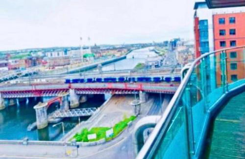 Designer Penthouse with Riverviews - G1 Glasgow City Centre, 3 Bedrooms, 2 Bathrooms, 1 Living room / Kitchen. Full Floor, Wrap Around Terrace, Panoramic Views, Off Central Station / Buchanan Street - Foto 42