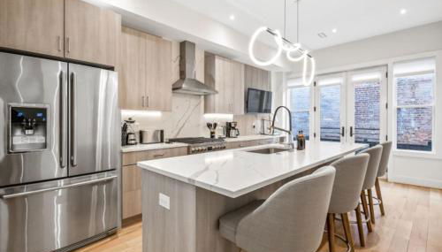 Sleeps 12 Downtown Entire home with rooftop - Foto 3