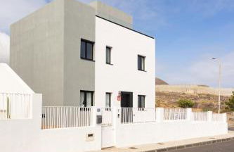 Villa de 4 dormitorios, moderna y nueva, con aire acondicionado, cerca del mar y playa - Casa Maravilla - Foto 16