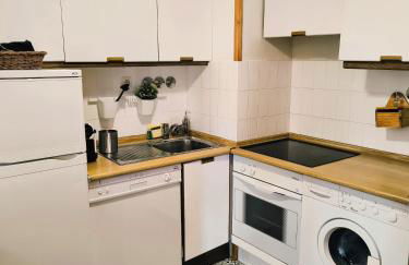 Apartamento con maravillosas vistas al lado de la estación - Photo 7