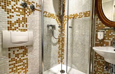 PARK VILLA zentral am Mittelrhein Zimmer&Apartments Self check in Aparthotel - Foto 103