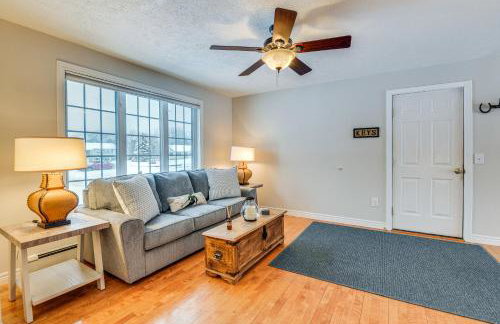 Spacious Family Home w/ Deck & Yard: 5 Mi to Stowe - Foto 4