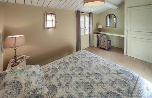 2 Bedroom Awesome Home In Saint-Laurent-De-La-Ca - Foto 15