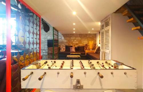 "La Case" - Magnifique ferme rénovée au cœur de la nature - Piscine privée sans vis-à-vis - Vue dégagée - Jardin - Stationnements gratuits devant la propriété - Belles prestations - Foto 6