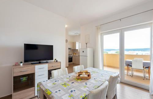 Simplistic Apartment in Neviđane near Sea - Foto 16