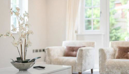 Large Comfortable & Private Home in Fetcham - Pass the Keys - Foto 5