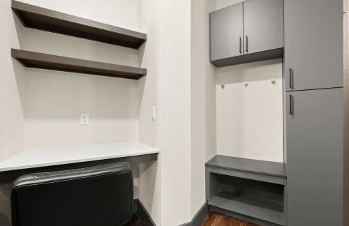 Modern Austin 1BR w Pool & Gym • Pet Friendly - Foto 24
