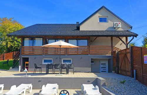 Natura Lux Holiday House with Pool and Jacuzzi - Foto 40