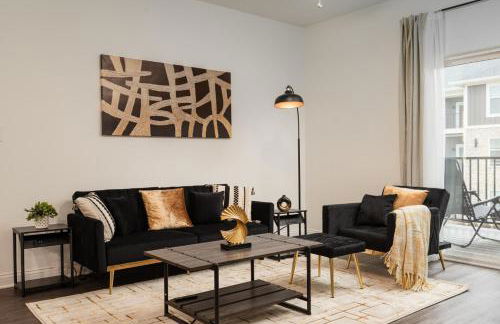 Sunrise Glow Spacious 2BR 2BA 2 King Beds Gym WFH - Foto 5