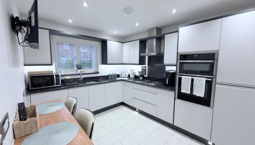 Luxury House - Sleeps 6 - near Nec Parking - Foto 5, stove