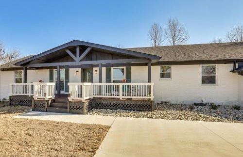 East Texas Group Getaway! Modern Longview Home - Foto 4