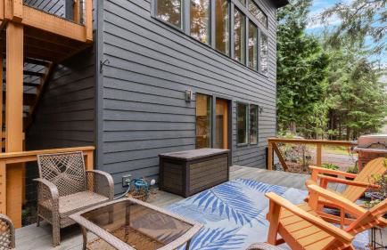 Peaceful Treehouse-Style Stay with Sauna Fire Pit Forest Views Near the Coast The Treehouse by AvantStay - Foto 36