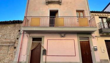 Sharon's Dream House - Photo 4