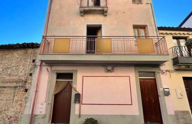 Sharon's Dream House - Photo 4