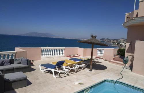 Magnificent Holiday 5 bedroom villa in beach front - Photo 8