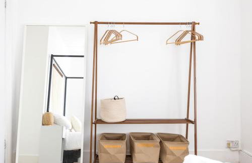 Pass the Keys Poets' Corner Stylish Apartment Station Location - Foto 17