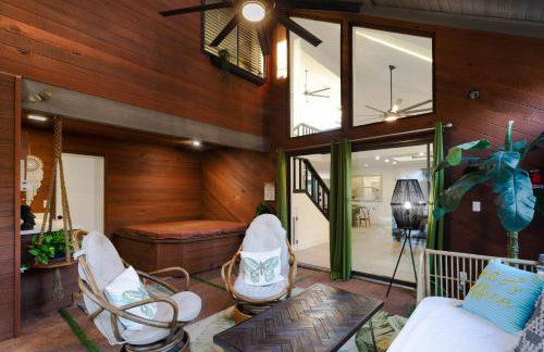 Luxe Boutique-Style Home w/Indoor Hot Tub - Foto 36