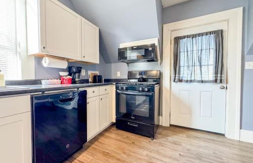 NEW-Queen Beds-Mins to Elliot-Catholic Medical-MHT - Foto 33