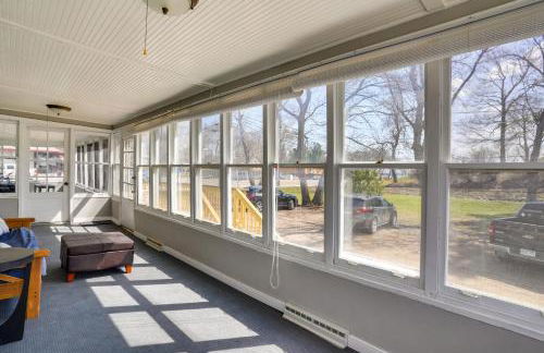 Snowmobile Trail On-Site Lakefront Mound Apt! - Foto 17