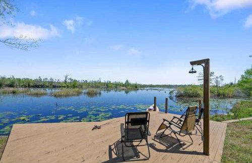 Fun fishing river cabin 23mi to beach with private dock 3BD 2BA - Foto 31