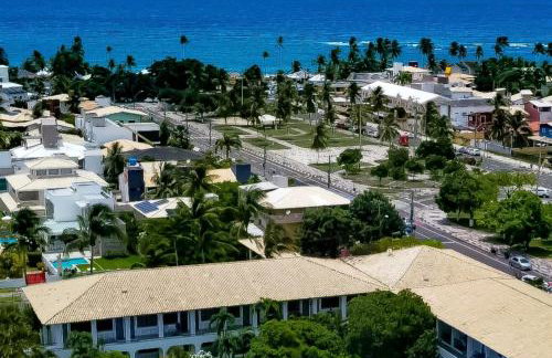 Guarajuba Summer Flat Melhor localização de Guarajuba e melhores Flats Beira Mar de Guarajuba Dispomos de 4 flats decorados no mesmo condomínio Aqui você não precisa de carro para nada Faça tudo à pé - Foto 1