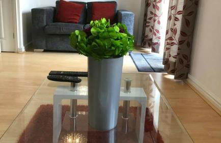 StayZo Cole Green Lane Accommodation- FREE Parking - Foto 10