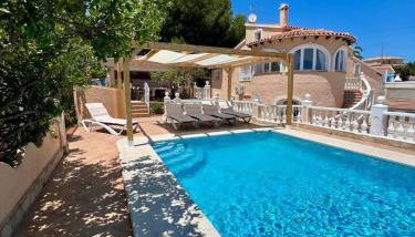 Relaxdiversión en Villa Piscina bbq y cocina ext - Photo 1