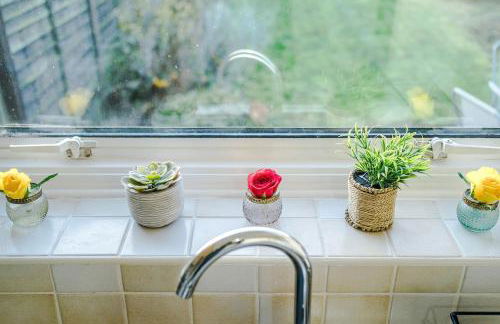 2Bed Bungalow, Free Netflix, Prime, Disney, WiFi, Private Parking - Foto 34