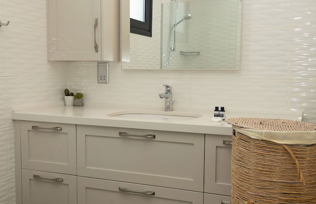 Modern and Luxurious Apartment in a Prime Resort - Foto 17