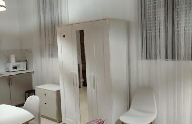 Soho Boho Apartments - with sunny rooftop terrace and fiber optic internet - Photo 51