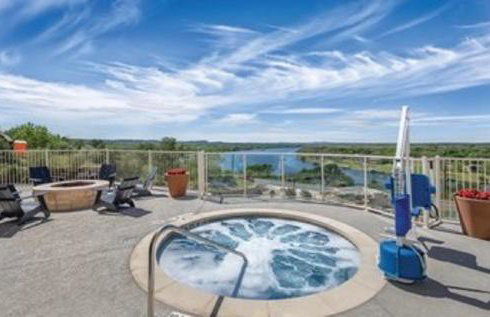 Enjoy the scenery of Lake Marble Falls in 2BD resort condo with family - Photo 29