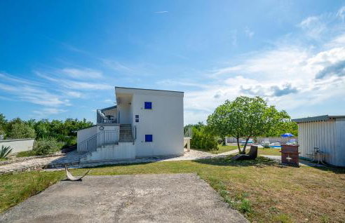 Stunning Apartment In Trget - Foto 13