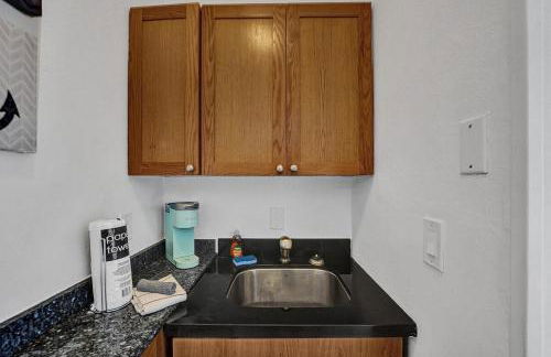 Lovely 1- Bedroom Rental Unit With Pool - Foto 117