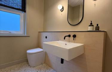 Montagu Apartment - St Leonards-on-Sea - Luxurious 2 bed Coastal Stay - Foto 39