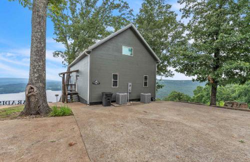 Pop & Granny's cabin with a fire pit hot tub & indoor pool - Foto 45