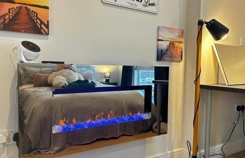 Beach Side APT with Home Cinema - Photo 4