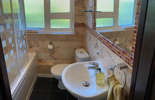 Beautiful Central duplex Flat, 2 Bedroom & Balconies, excellent transport links to sights - Foto 15