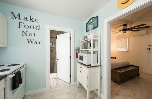 Prime Downtown Key West Spot - The Cozy Little Cottage - Photo 13