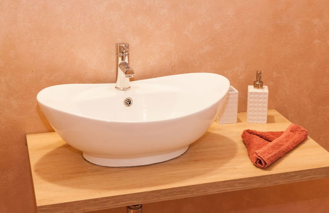 Fabulous Apartment Across Flisvos - Foto 29