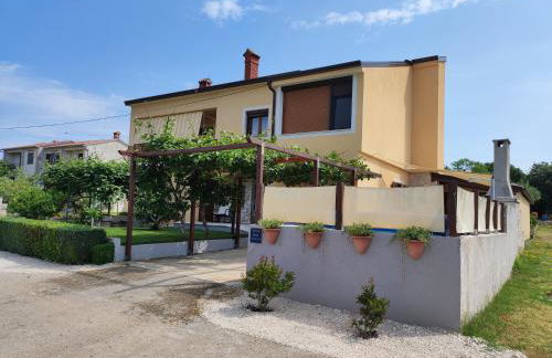 Luxury apartment Alba with pool - Photo 38