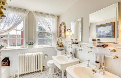 Historic French Consulate! Cap Hill Area, Walkable - Foto 17