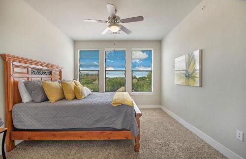 Cowtown 1 bedroom Downtown FTW - Photo 12