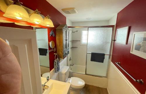 Beach House Retreats 6-just 30 Steps from the Beach with Rooftop Hot Tub and Gourmet Kitchen - Foto 13